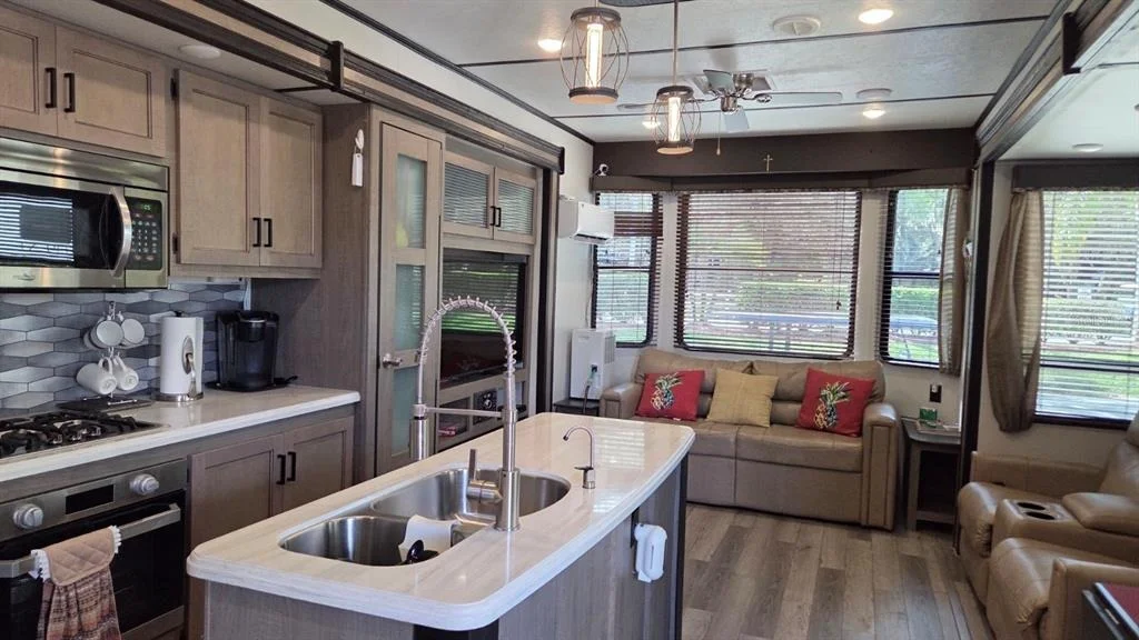 Photo of 431 WATERWAY DRIVE