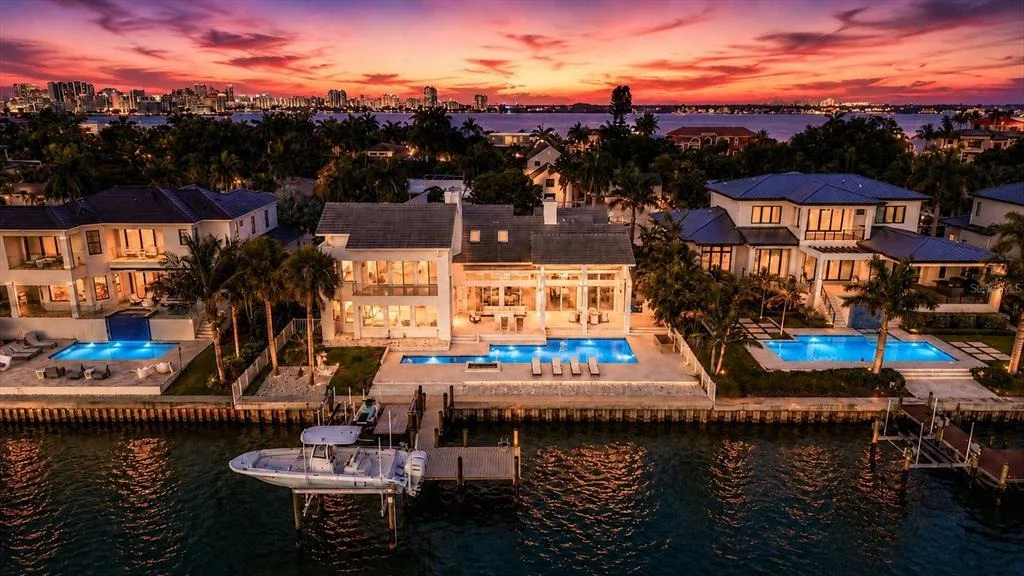Photo of 216 BIRD KEY DRIVE