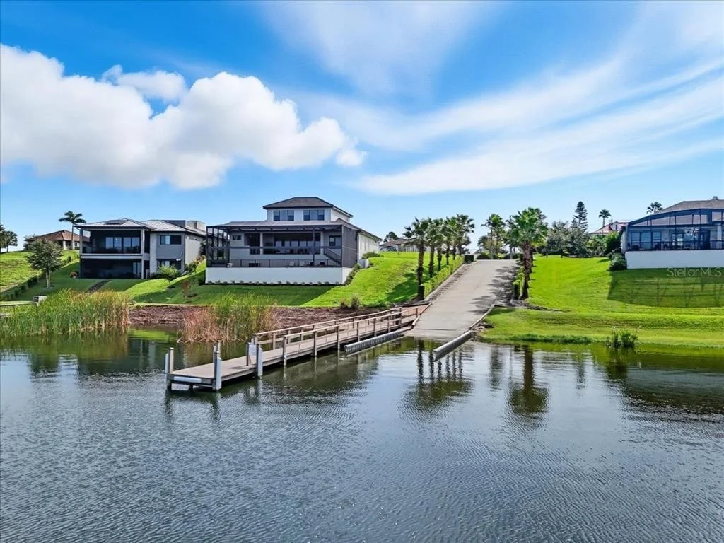 Photo of 198 STARGRASS DRIVE