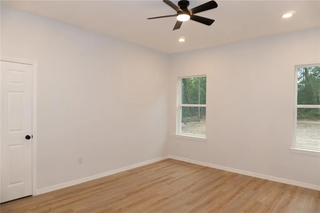 Photo of 16 HEMLOCK TRL