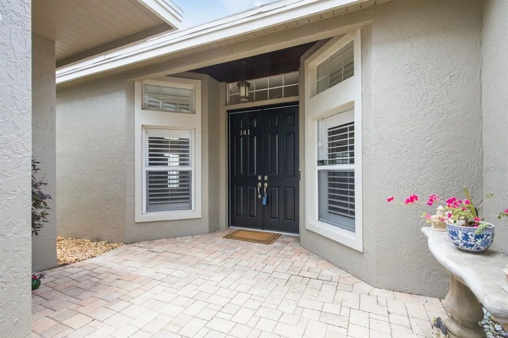 Photo of 141 OLD OAK CIRCLE