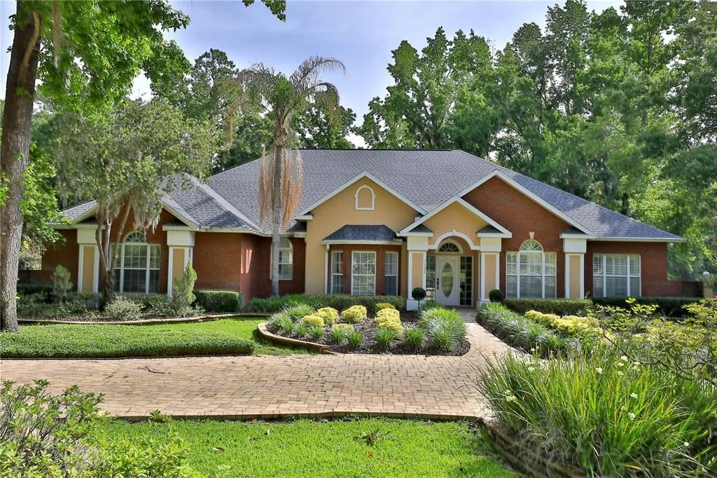Photo of 7122 SE 12TH CIRCLE