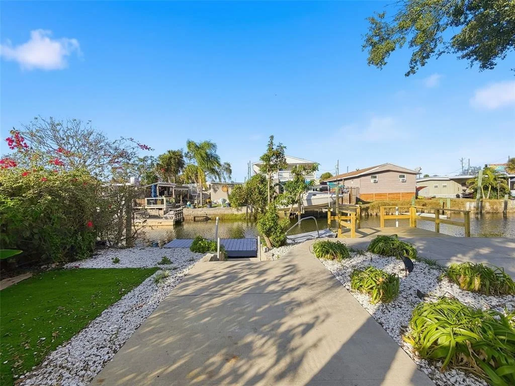Photo of 6827 SANDERLING LANE