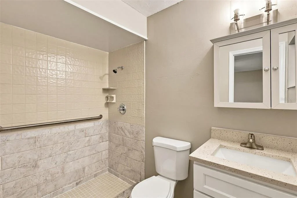 Photo of 5757 DEVON STREET