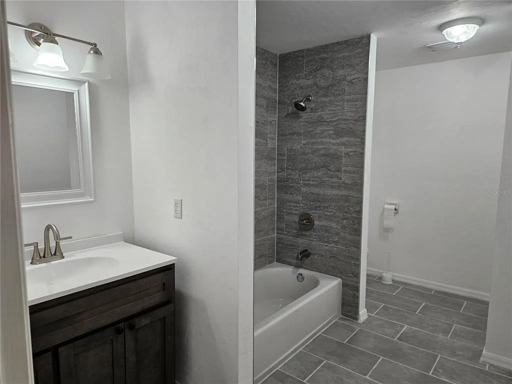 Photo of 51 NE 10TH STREET