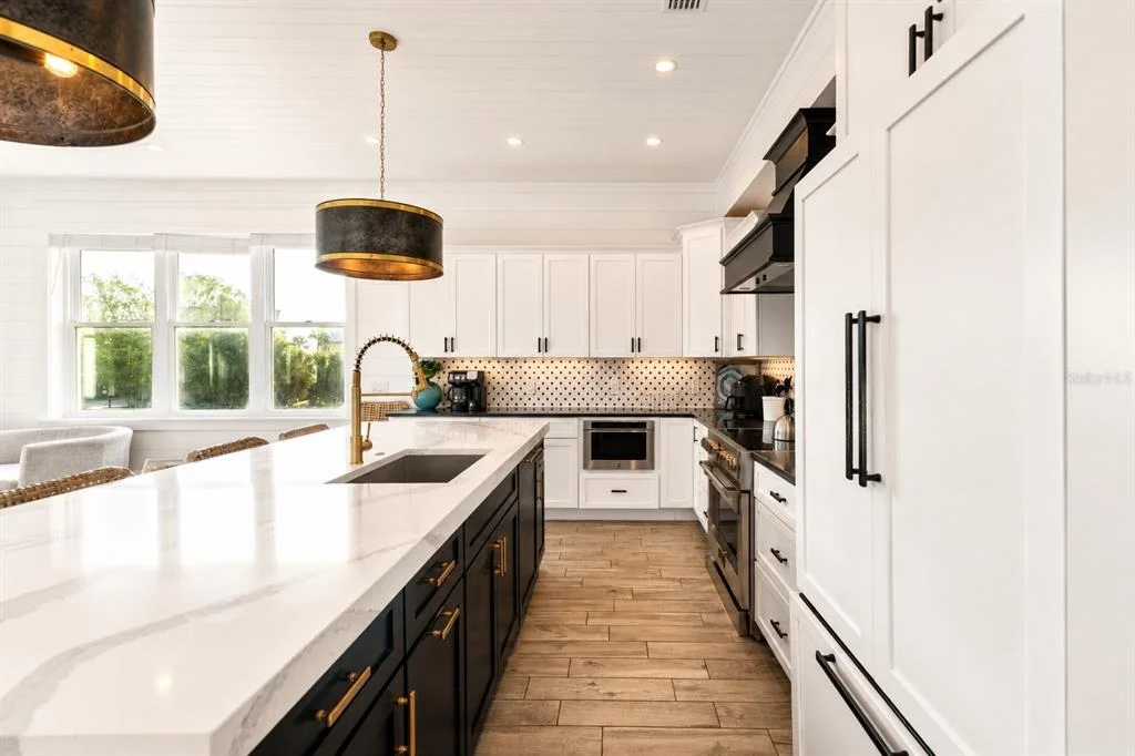 Photo of 239 S HARBOR DRIVE