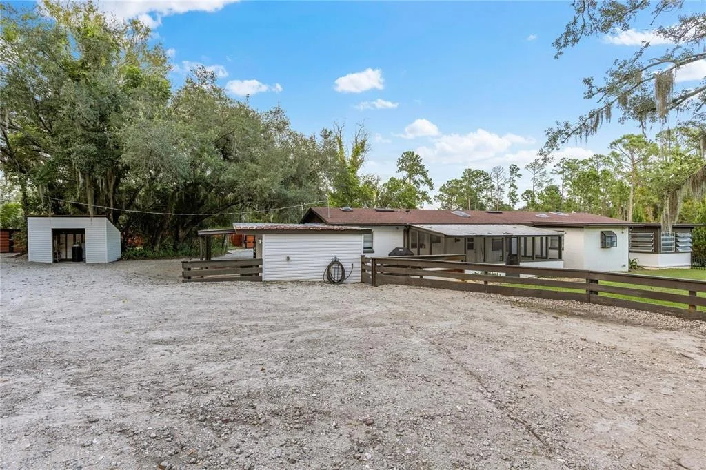 Photo of 6697 MARKHAM ROAD