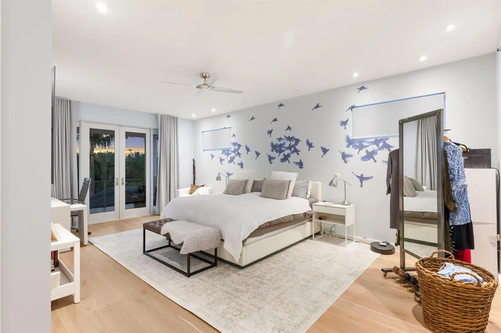 Photo of 238 ISLAND CIRCLE
