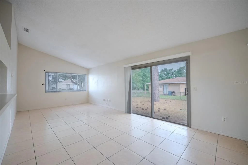 Photo of 21 SPRING LOOP CIRCLE