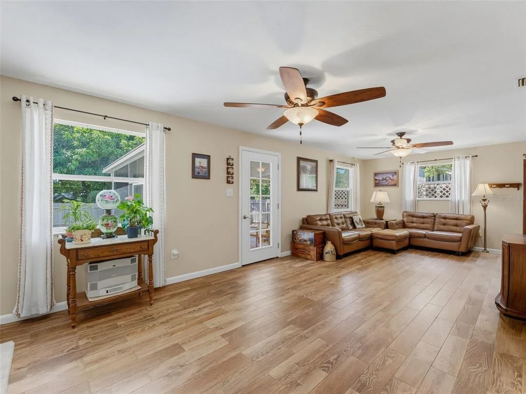 Photo of 1575 JASMINE WAY