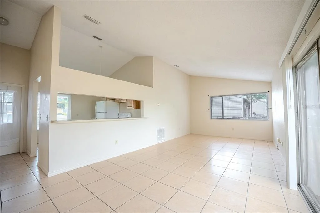 Photo of 21 SPRING LOOP CIRCLE