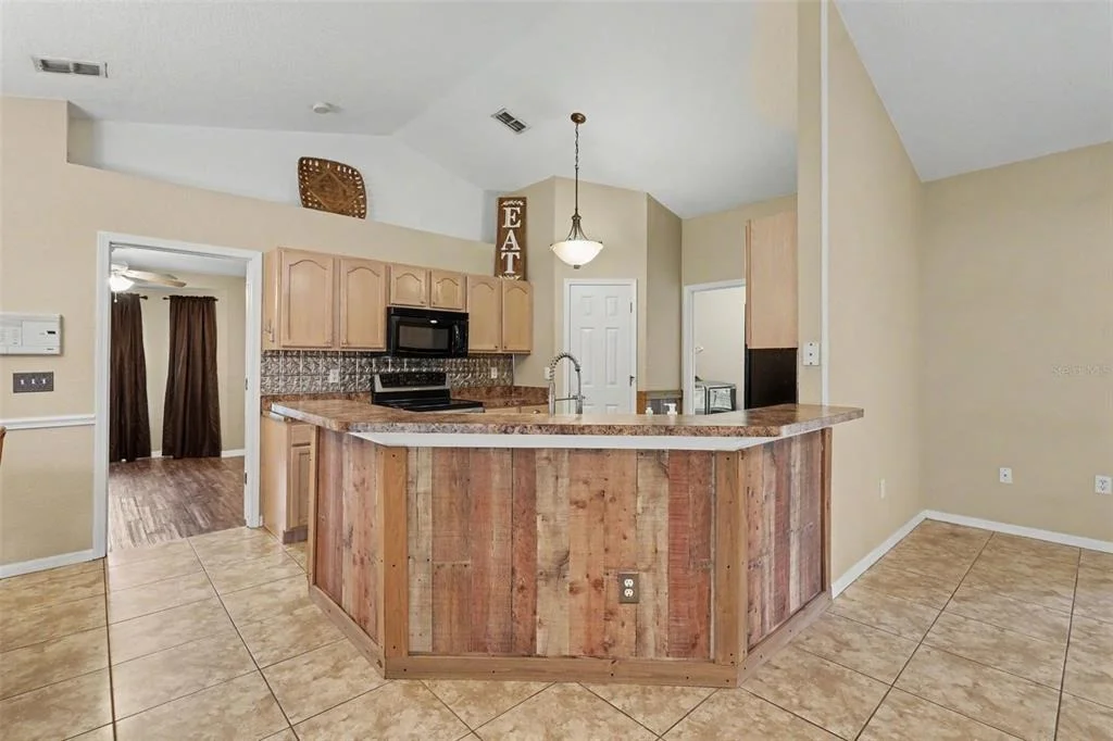 Photo of 4618 REOLA ROAD