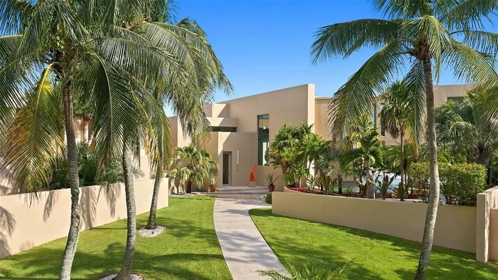 Photo of 6610 GULF OF MEXICO DRIVE