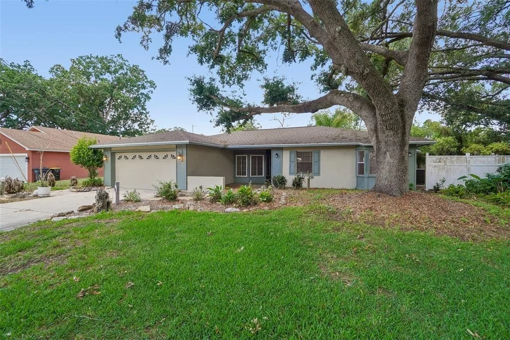 Photo of 222 LAKEVIEW DRIVE