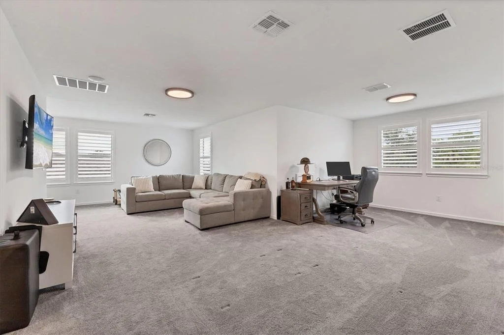 Photo of 10622 WYNWARD WAY