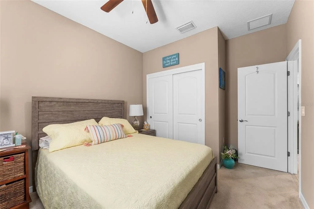 Photo of 5662 NW 40TH PL