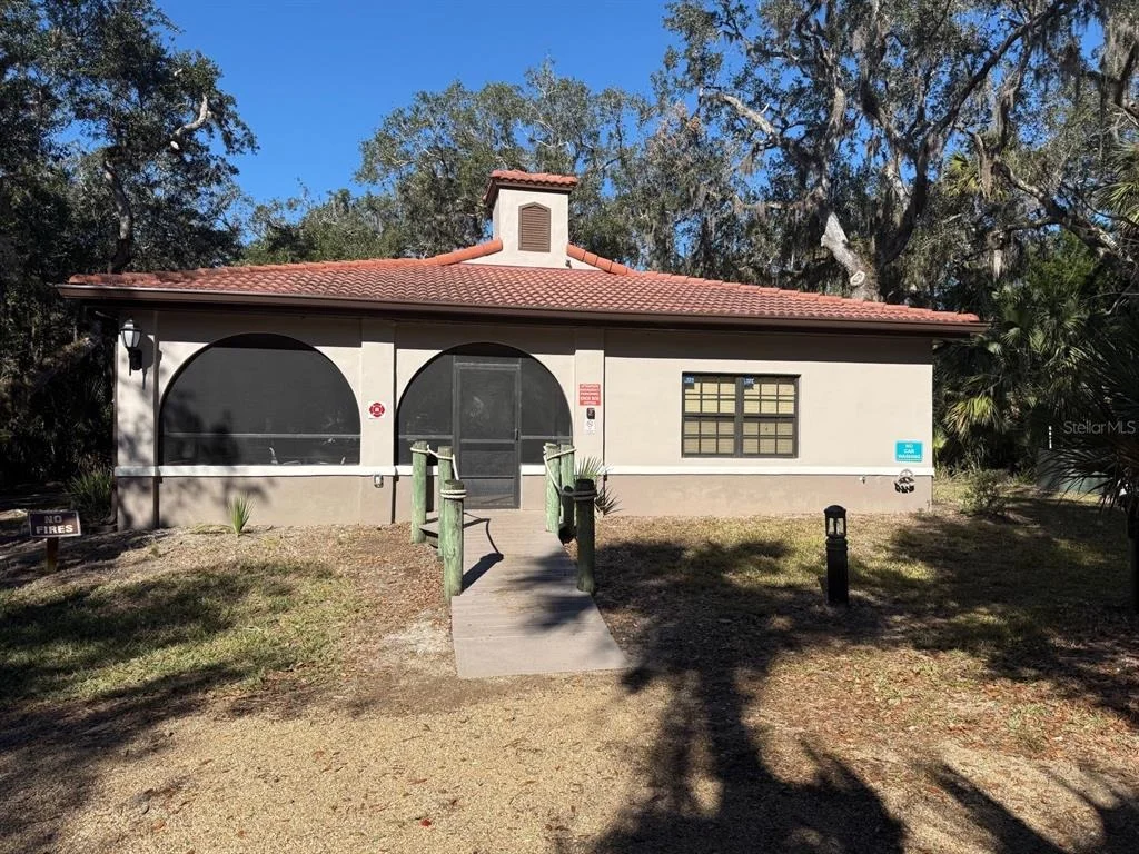 Photo of 200 SURFVIEW LANE