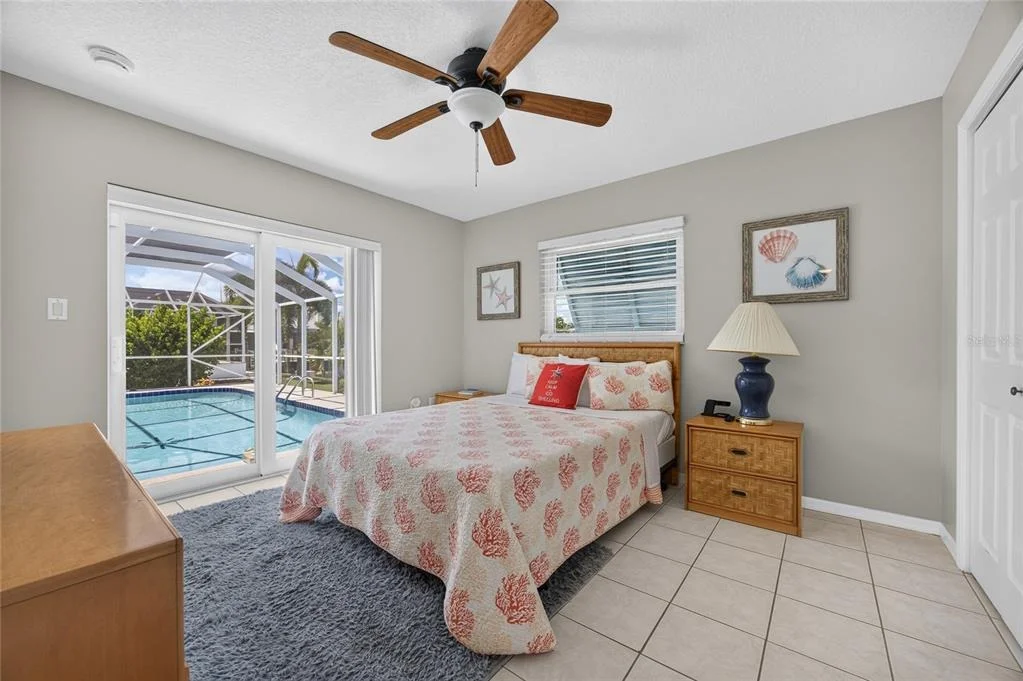 Photo of 2280 VIA ESPLANADE