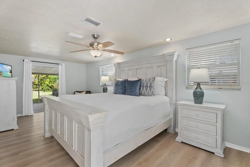 Photo of 5868 DENISON DRIVE