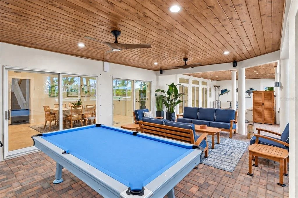 Photo of 4034 ROBERTS POINT ROAD