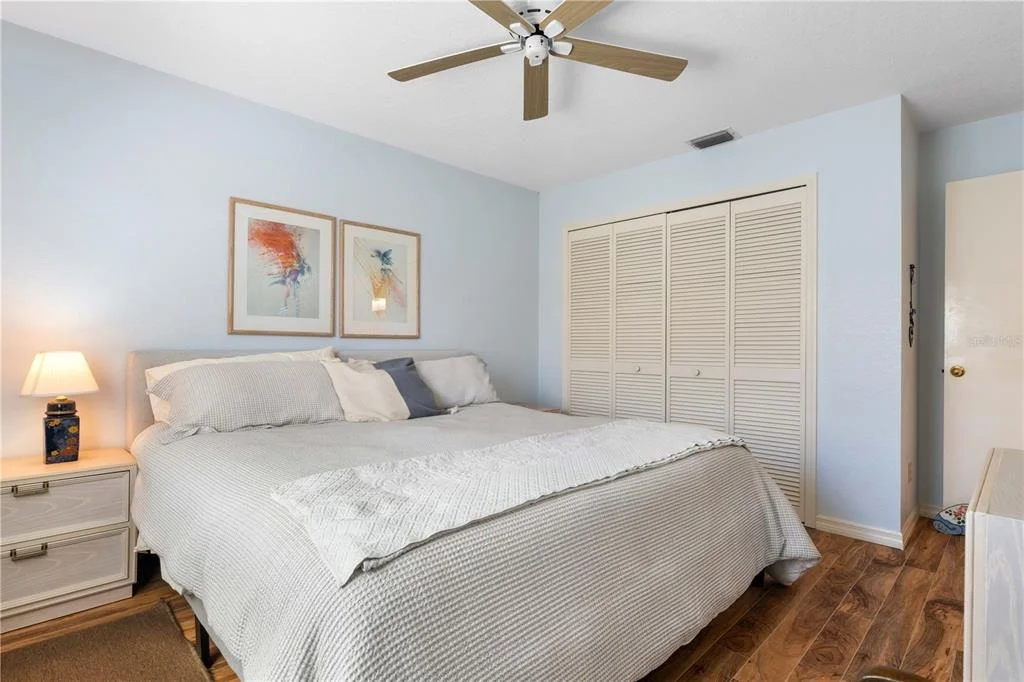 Photo of 308 COLONY POINT DRIVE