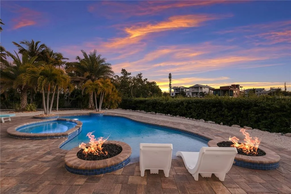 Photo of 313 HAMMOCK CIRCLE