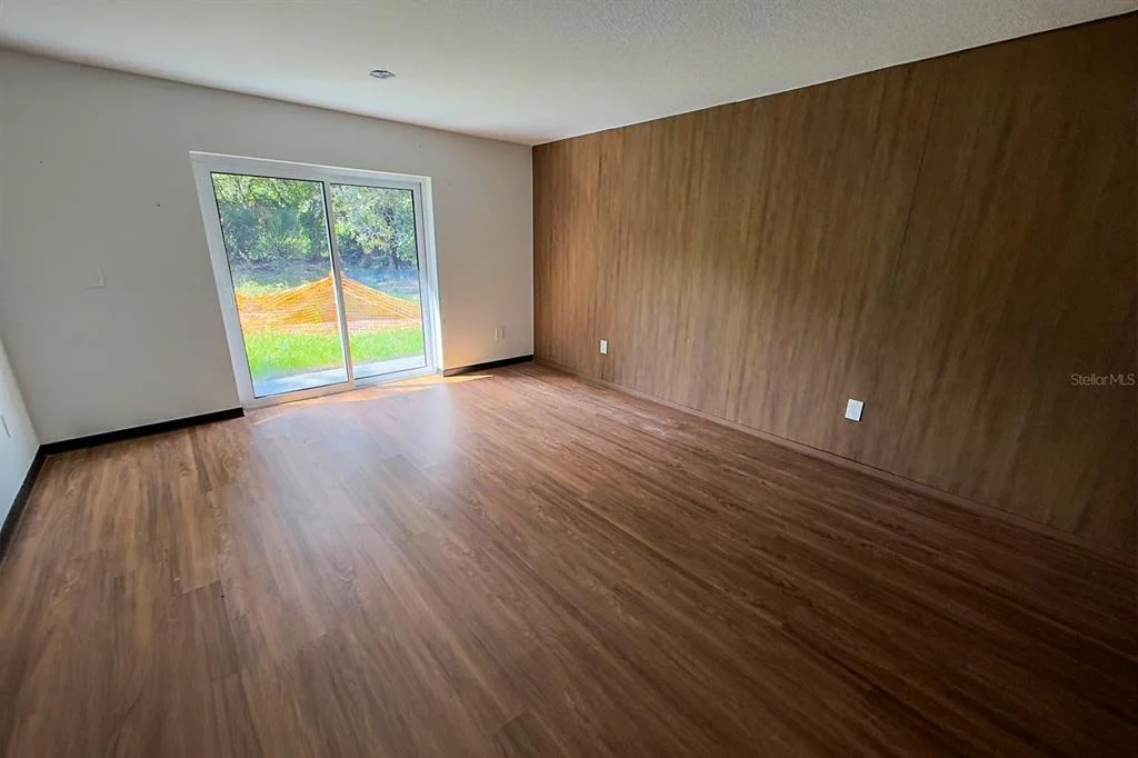 Photo of 332 LAKE CRESCENT DRIVE