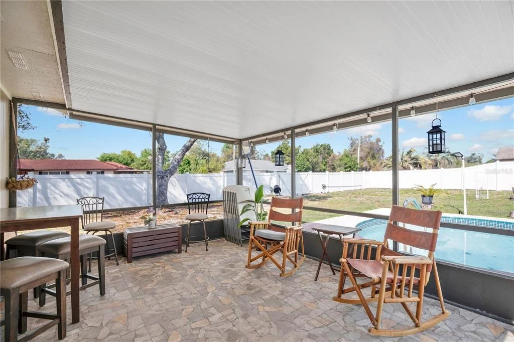 Photo of 985 HEMINGWAY DRIVE