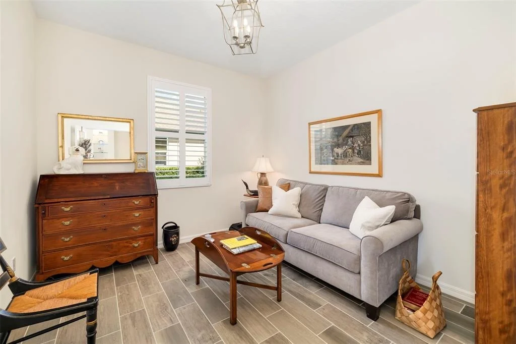 Photo of 332 CHANTILLY TRAIL