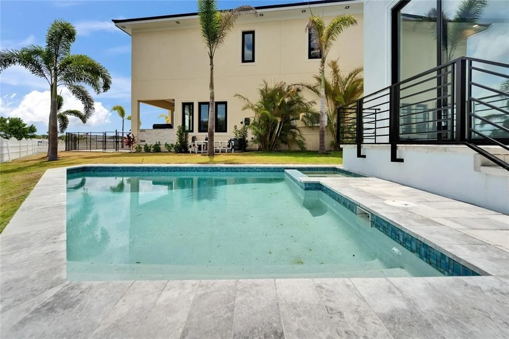 Photo of 6520 SIMONE SHORES CIRCLE