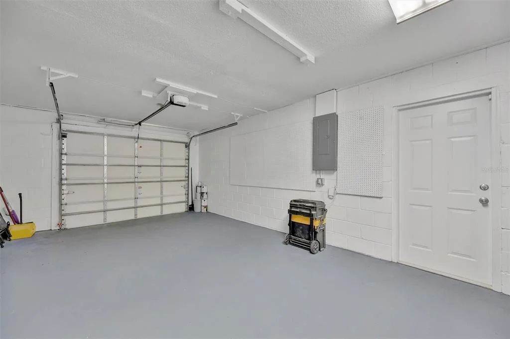 Photo of 6209 FLAMINGO DRIVE