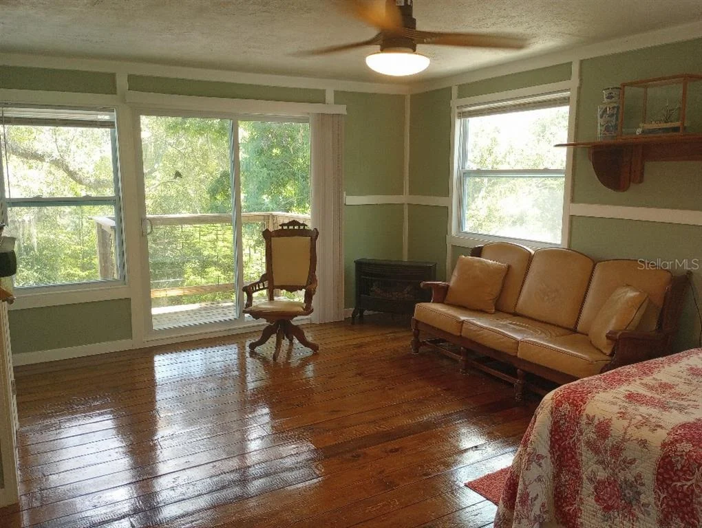 Photo of 348 NW NULL ROAD