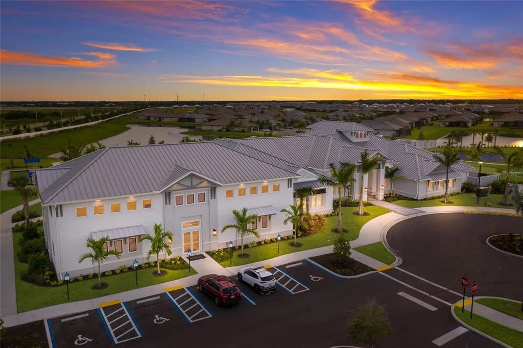 Photo of 15041 SERENE SHORES LOOP