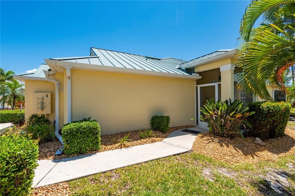 Photo of 310 ISLAMORADA BOULEVARD