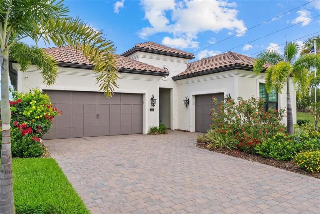 Photo of 556 BOCELLI DRIVE