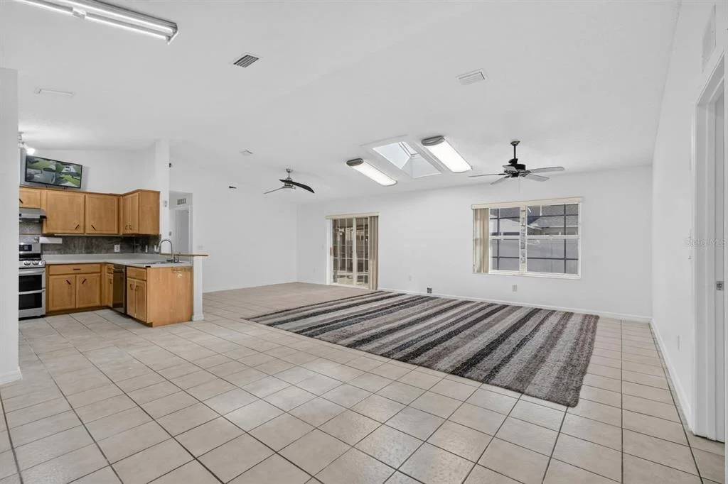 Photo of 20 LAKE MEADOW WAY