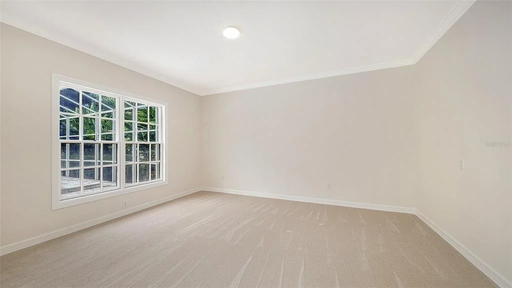 Photo of 916 MACEWEN DRIVE
