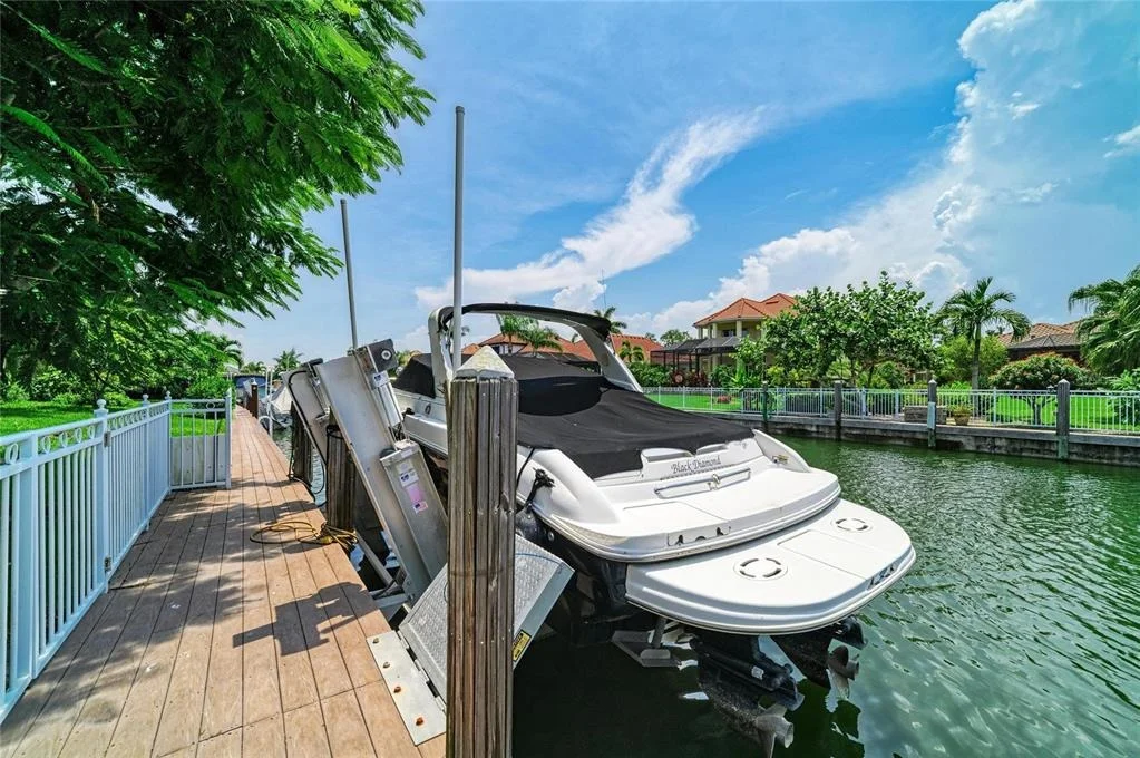 Photo of 545 MAST DRIVE