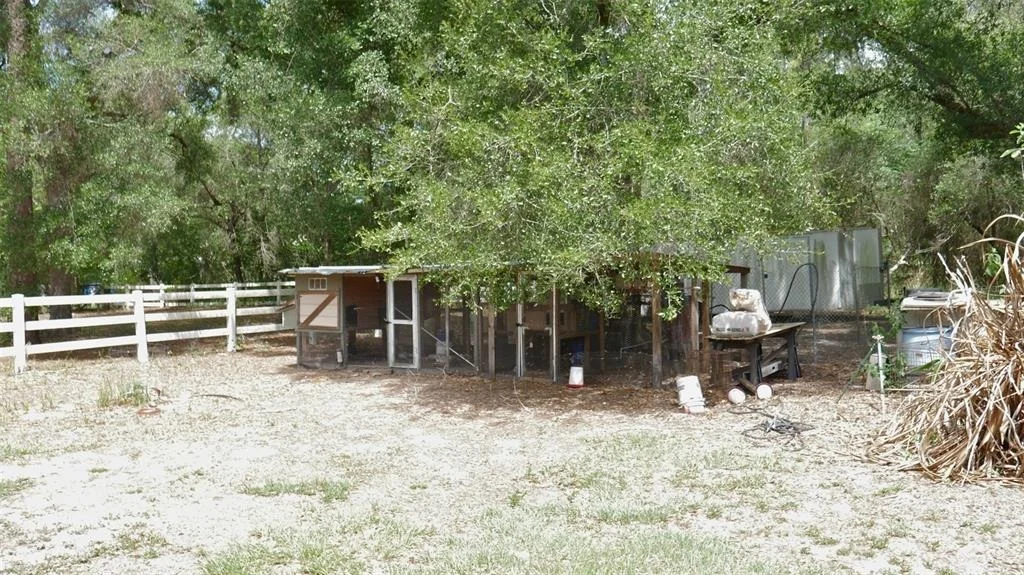 Photo of 17622 CAUFIELD ROAD