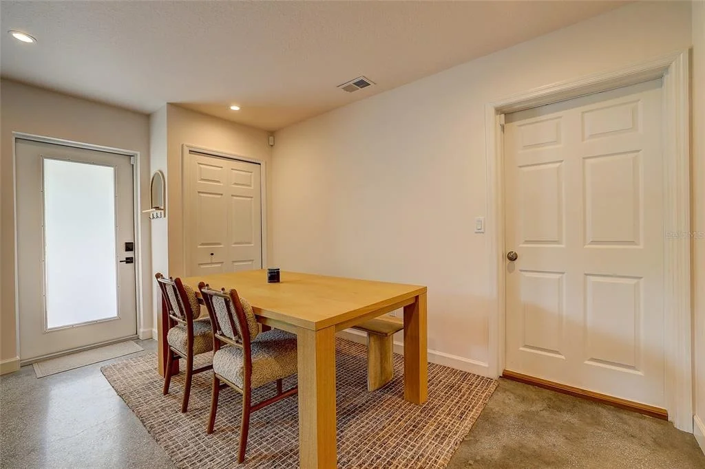Photo of 2121 PALM TERRACE