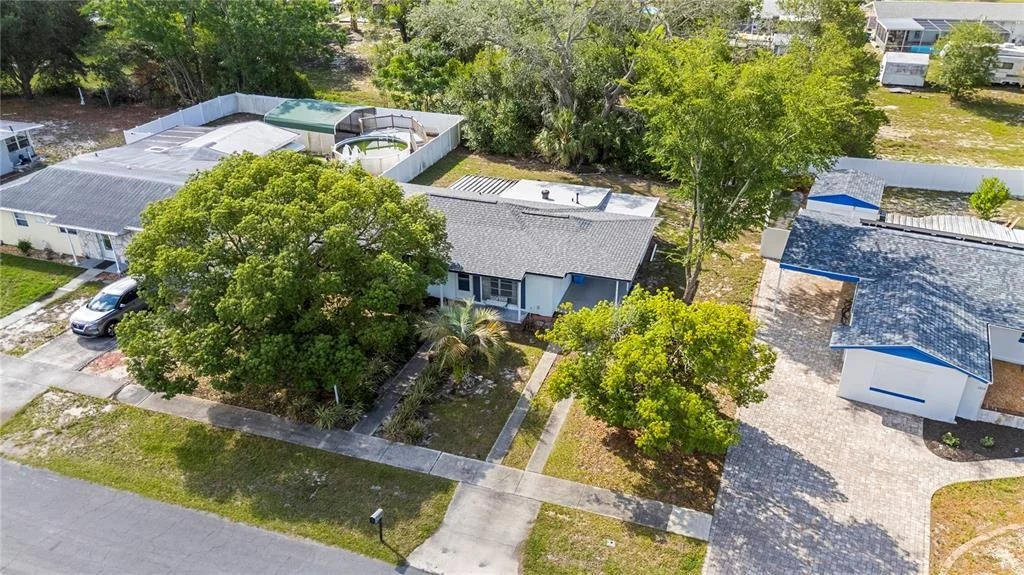 Photo of 6816 TREEHAVEN DRIVE