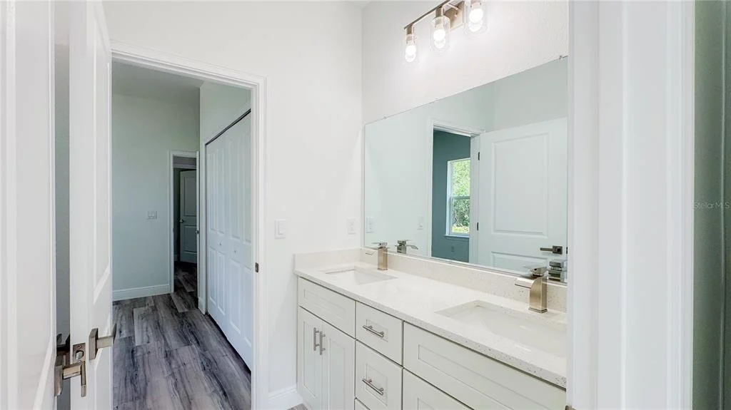 Photo of 15625 SW 37TH CIRCLE