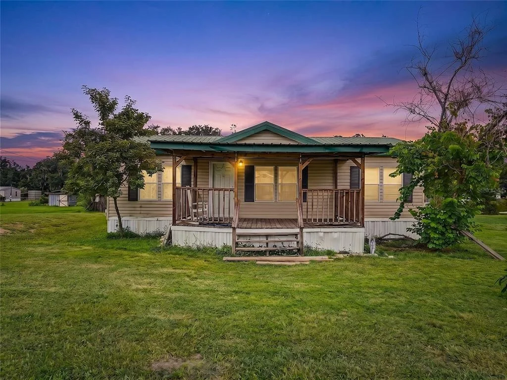 Photo of 11121 LITHIA PINECREST ROAD
