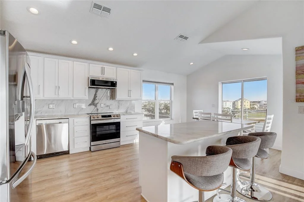 Photo of 6511 CLARK STREET