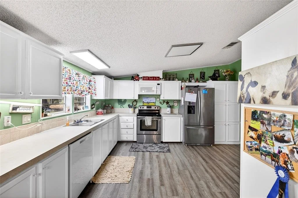 Photo of 650 NE 170TH AVENUE