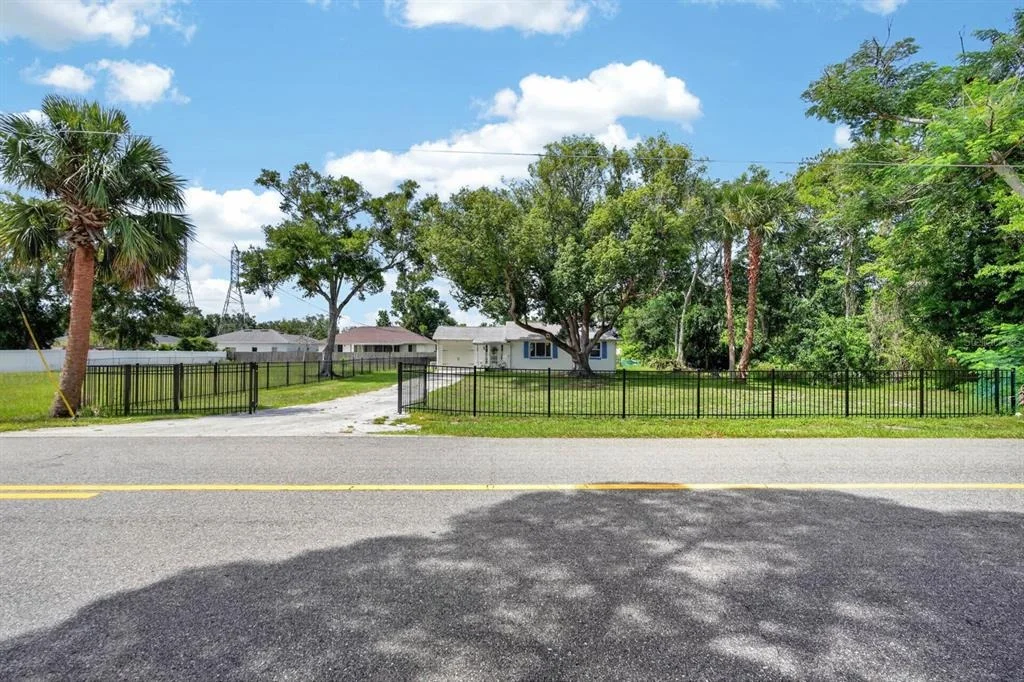 Photo of 277 DEBARY DRIVE