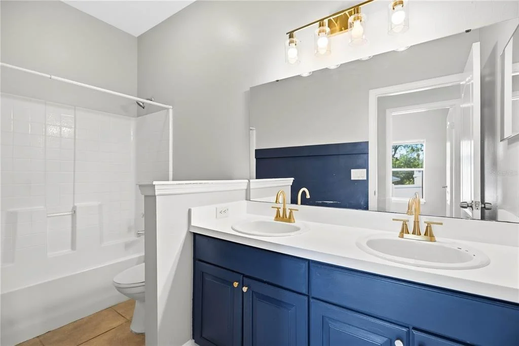 Photo of 7933 REX HILL TRAIL