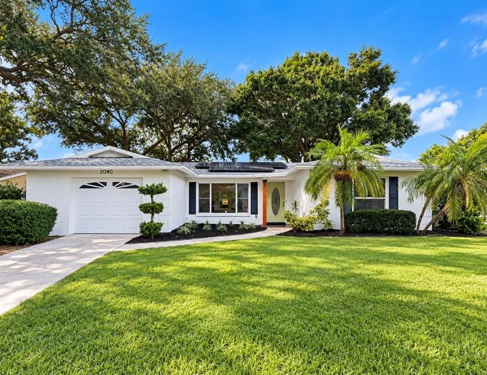Photo of 2040 FOREST DRIVE
