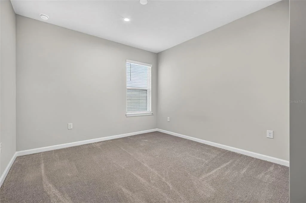 Photo of 306 EAGLE HARBOR WAY