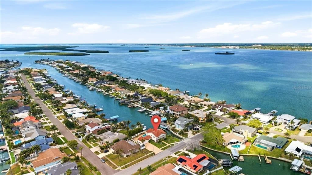 Photo of 350 HARBOR PASSAGE